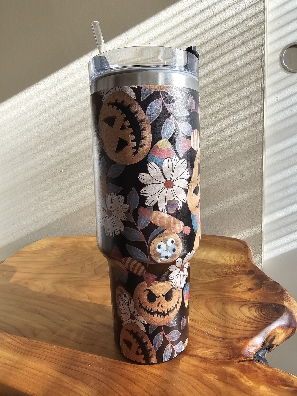 Halloween Pumpkin and Daisy Tumbler with Straw - Picture 3 of 6